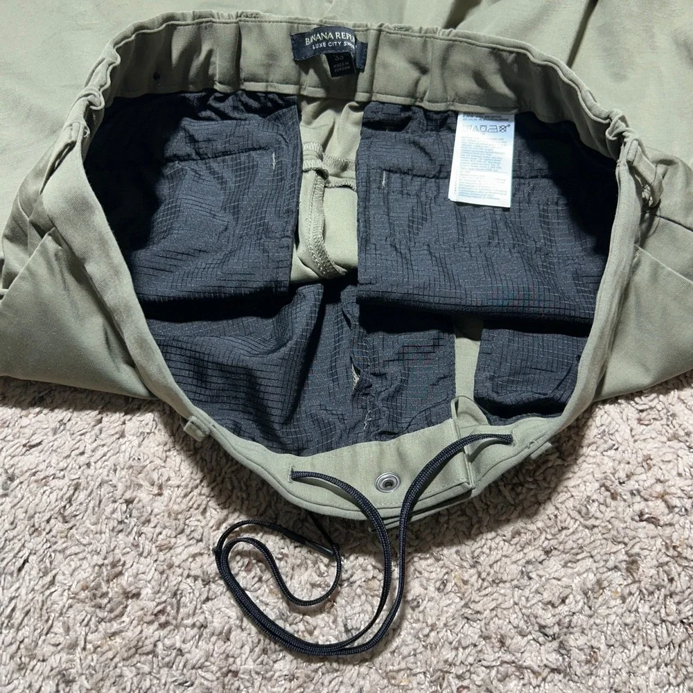 Banana‎ Republic Luxe City Shorts 33 Olive Green Stretch Tech Drawstring Pockets
